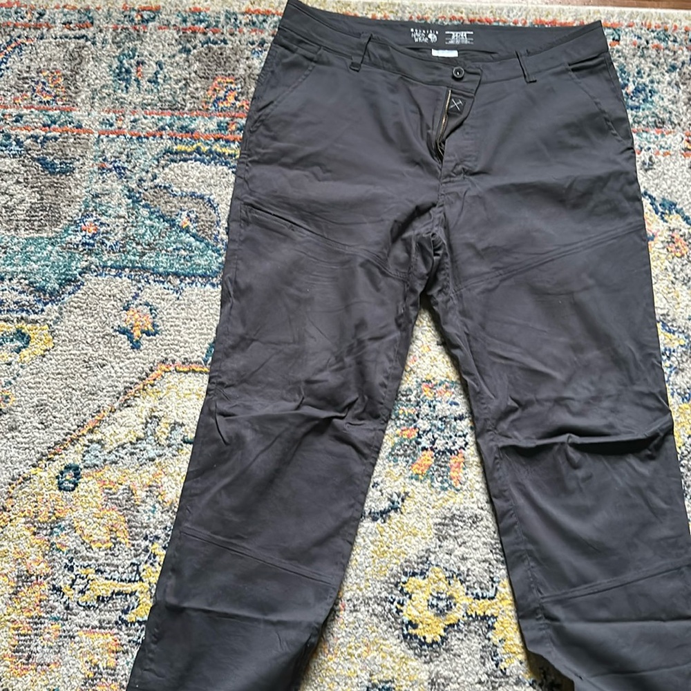 Mountain hardware pants
